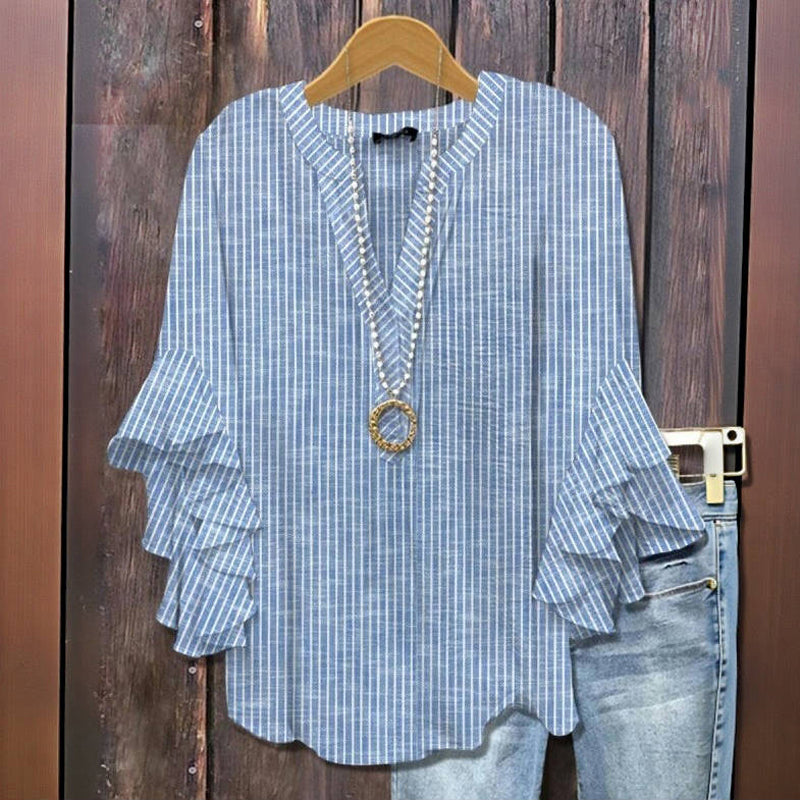 Weekend Chic Blouse - Flowy