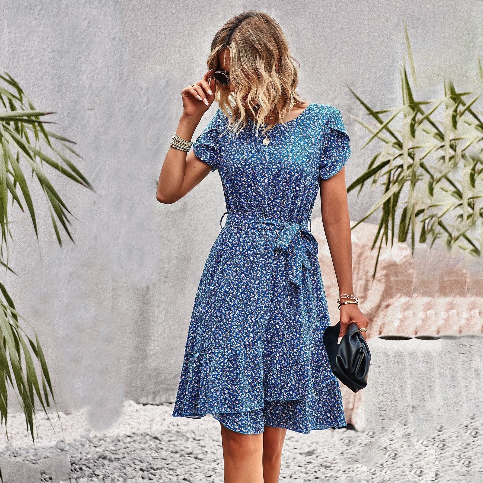 Cecilie - Chic Floral Wrap Dress