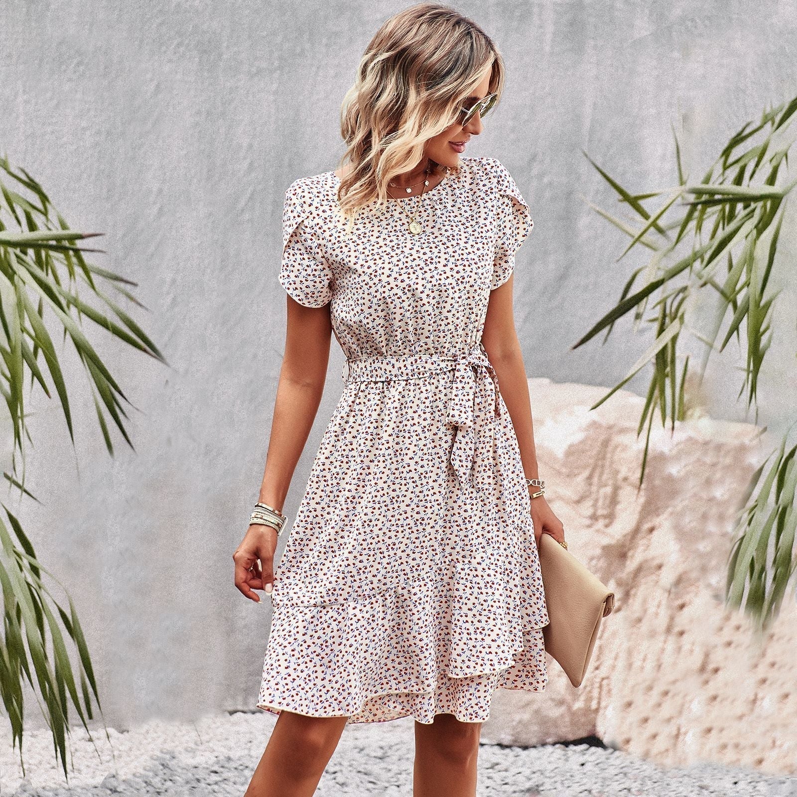 Cecilie - Chic Floral Wrap Dress